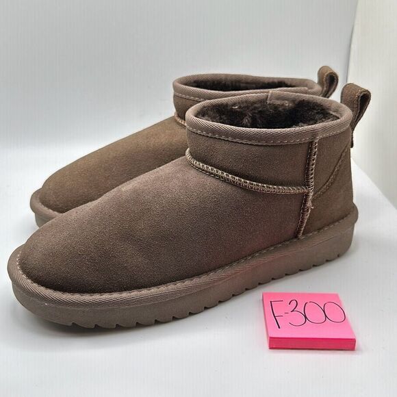 CUSHIONAIRE Women's pull on boot  6.5 TAUPE - Picture 3 of 7